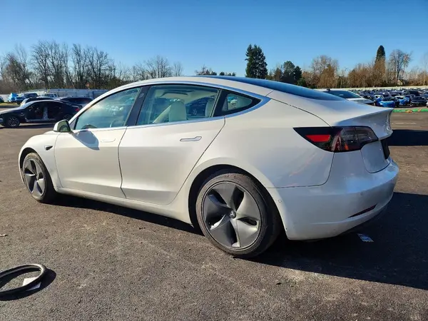 5YJ3E1EA3LF805194 2020 TESLA MODEL 3 - Image 2