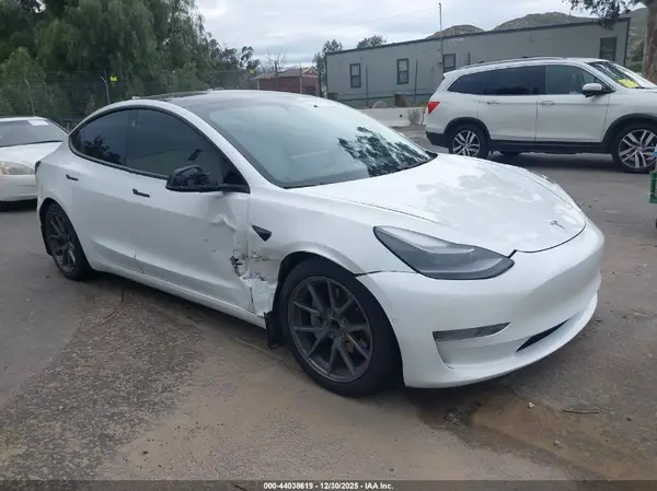 5YJ3E1EA3MF000748 2021 TESLA MODEL 3 - Image 1