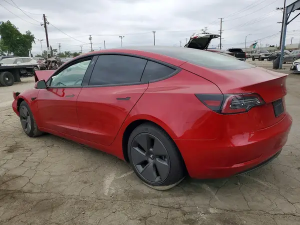 5YJ3E1EA3MF014584 2021 TESLA MODEL 3 - Image 2
