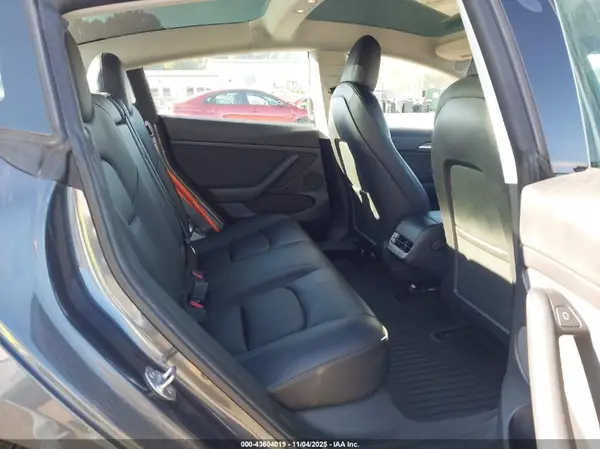 5YJ3E1EA3MF017517 2021 TESLA MODEL 3 - Image 8