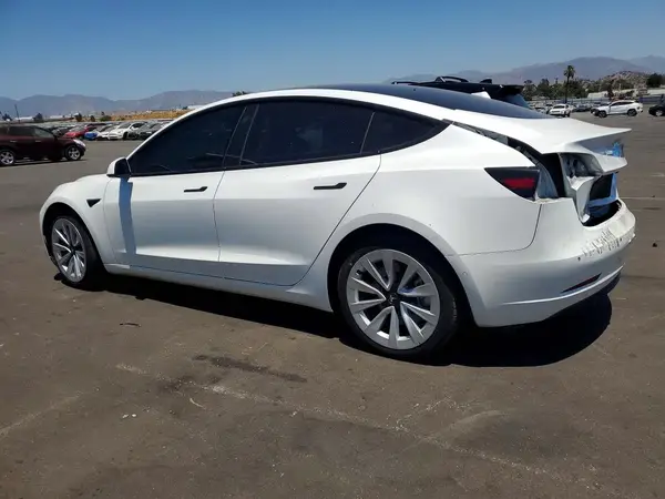 5YJ3E1EA3MF017856 2021 TESLA MODEL 3 - Image 2