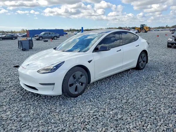 5YJ3E1EA3MF028811 2021 TESLA MODEL 3 - Image 1