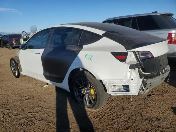 5YJ3E1EA3MF031742 2021 TESLA MODEL 3 - Image 2