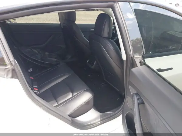 5YJ3E1EA3MF045351 2021 TESLA MODEL 3 - Image 8