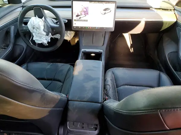 5YJ3E1EA3MF045396 2021 TESLA MODEL 3 - Image 8