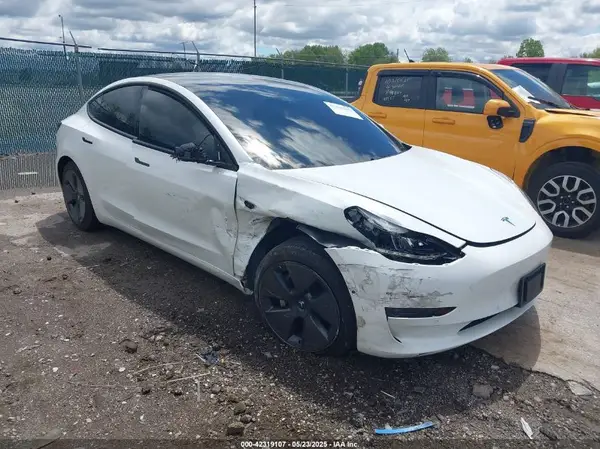 5YJ3E1EA3MF060027 2021 TESLA MODEL 3 - Image 1