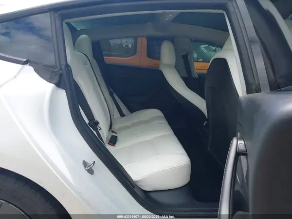 5YJ3E1EA3MF060027 2021 TESLA MODEL 3 - Image 8