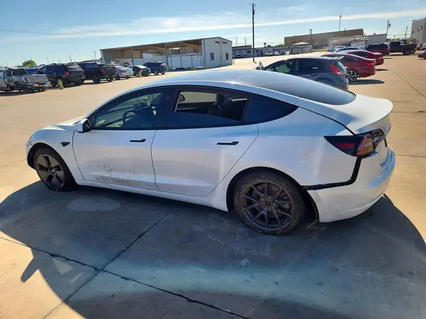 5YJ3E1EA3MF062019 2021 TESLA MODEL 3 - Image 2