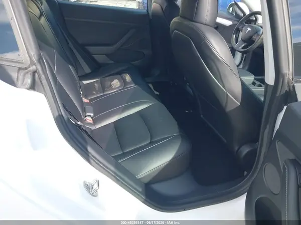 5YJ3E1EA3MF062182 2021 TESLA MODEL 3 - Image 8