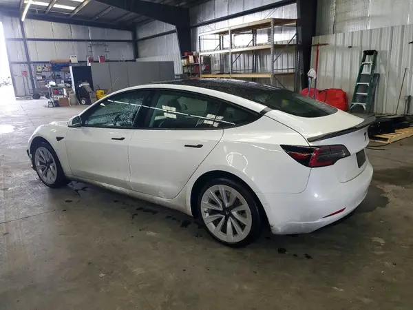 5YJ3E1EA3MF069570 2021 TESLA MODEL 3 - Image 2