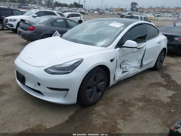 5YJ3E1EA3MF072520 2021 TESLA MODEL 3 - Image 2