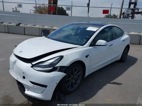 5YJ3E1EA3MF074669 2021 TESLA MODEL 3 - Image 2