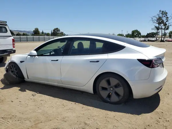 5YJ3E1EA3MF074879 2021 TESLA MODEL 3 - Image 2