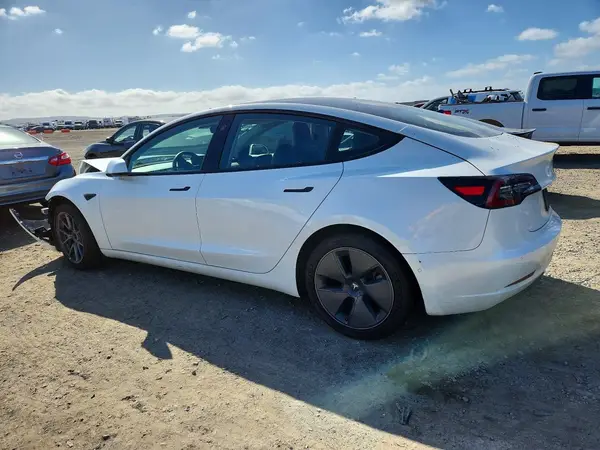 5YJ3E1EA3MF076972 2021 TESLA MODEL 3 - Image 2