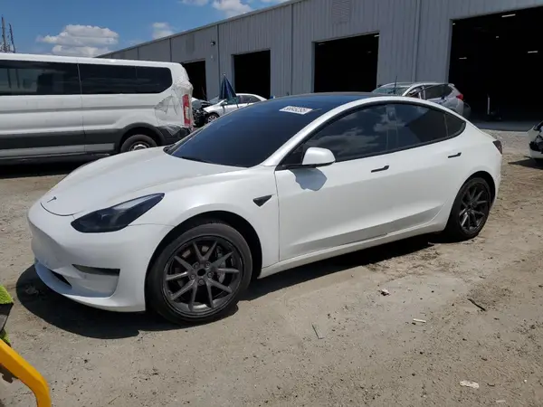 5YJ3E1EA3MF085641 2021 TESLA MODEL 3 - Image 1