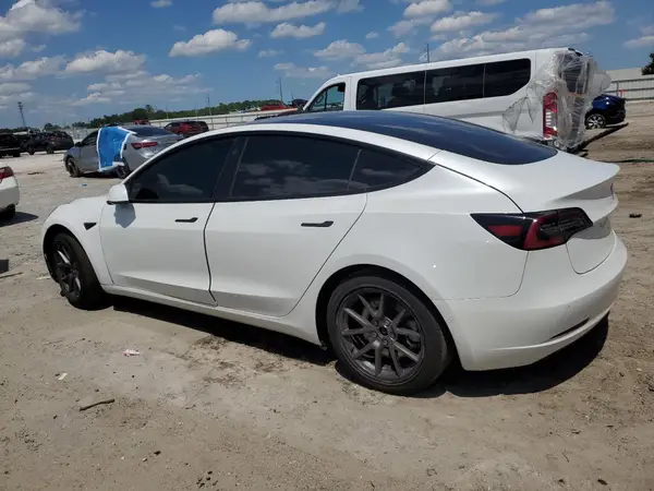 5YJ3E1EA3MF085641 2021 TESLA MODEL 3 - Image 2