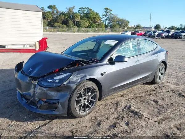 5YJ3E1EA3MF085932 2021 TESLA MODEL 3 - Image 2