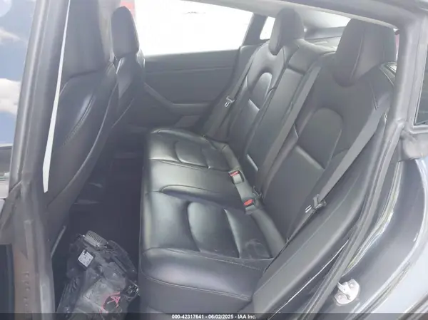 5YJ3E1EA3MF086885 2021 TESLA MODEL 3 - Image 8