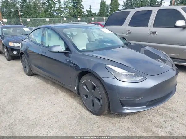 5YJ3E1EA3MF092637 2021 TESLA MODEL 3 - Image 1
