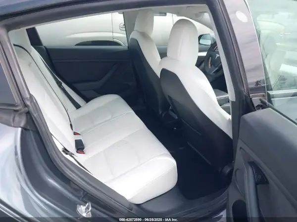 5YJ3E1EA3MF092637 2021 TESLA MODEL 3 - Image 8