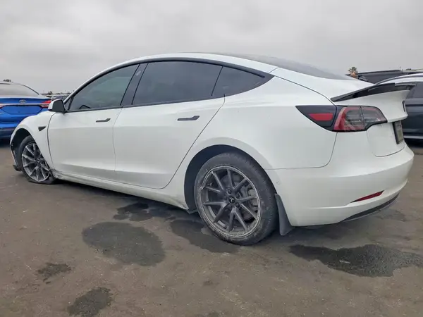 5YJ3E1EA3MF094033 2021 TESLA MODEL 3 - Image 2