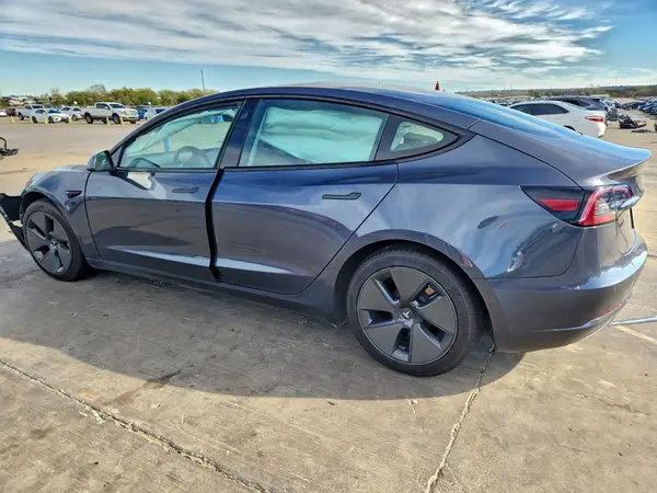 5YJ3E1EA3MF095022 2021 TESLA MODEL 3 - Image 2