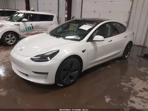 5YJ3E1EA3MF096428 2021 TESLA MODEL 3 - Image 2