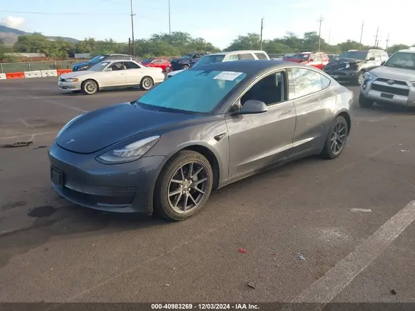 5YJ3E1EA3MF850301 2021 TESLA MODEL 3 - Image 2