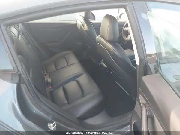 5YJ3E1EA3MF850301 2021 TESLA MODEL 3 - Image 8