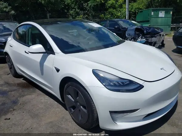 5YJ3E1EA3MF852100 2021 TESLA MODEL 3 - Image 1