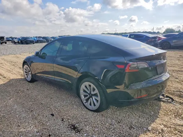 5YJ3E1EA3MF853828 2021 TESLA MODEL 3 - Image 2