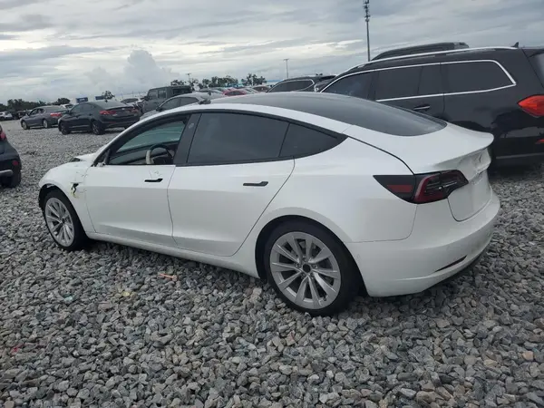5YJ3E1EA3MF856731 2021 TESLA MODEL 3 - Image 2