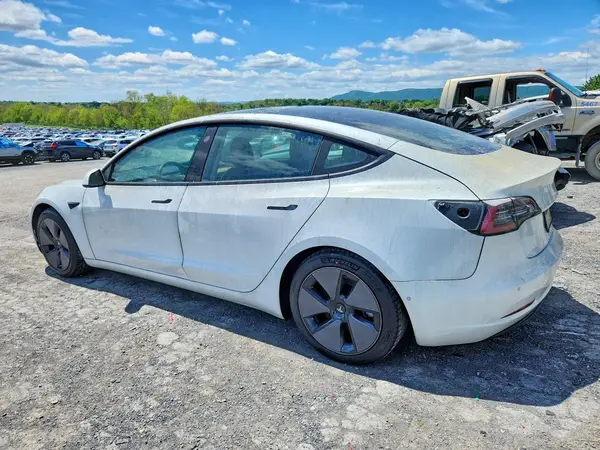 5YJ3E1EA3MF857894 2021 TESLA MODEL 3 - Image 2