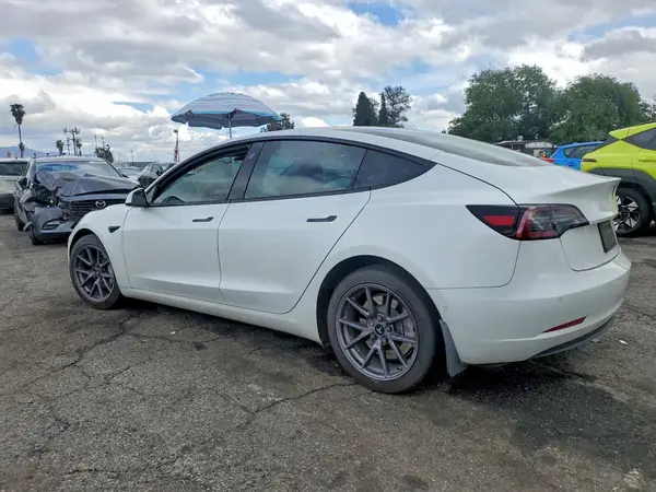 5YJ3E1EA3MF867731 2021 TESLA MODEL 3 - Image 2