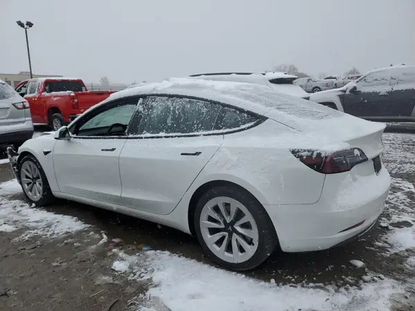 5YJ3E1EA3MF870323 2021 TESLA MODEL 3 - Image 2