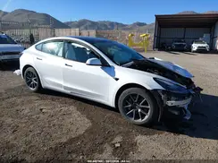 5YJ3E1EA3MF871553 2021 TESLA MODEL 3