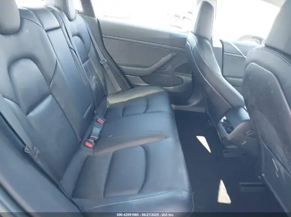 5YJ3E1EA3MF872427 2021 TESLA MODEL 3 - Image 8