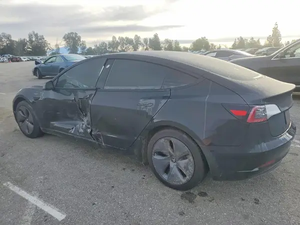 5YJ3E1EA3MF876459 2021 TESLA MODEL 3 - Image 2