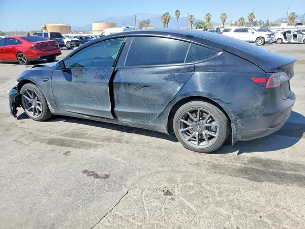 5YJ3E1EA3MF876476 2021 TESLA MODEL 3 - Image 2