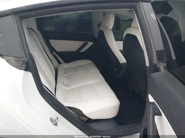 5YJ3E1EA3MF877952 2021 TESLA MODEL 3 - Image 8