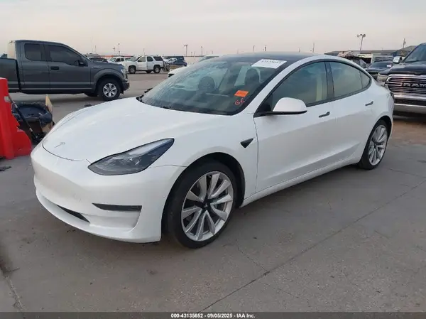 5YJ3E1EA3MF913476 2021 TESLA MODEL 3 - Image 2