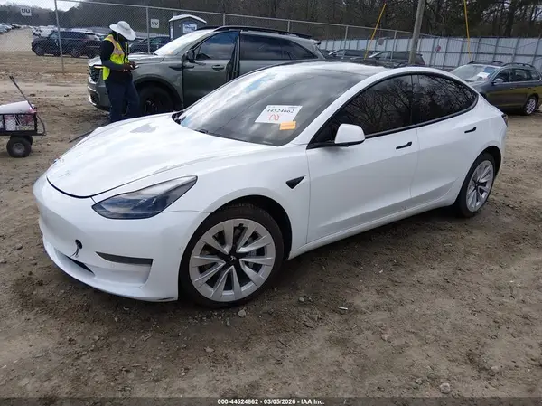 5YJ3E1EA3MF915650 2021 TESLA MODEL 3 - Image 2