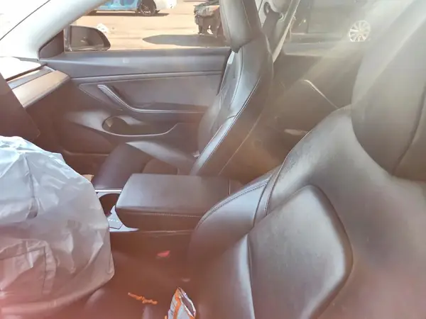 5YJ3E1EA3MF919536 2021 TESLA MODEL 3 - Image 8
