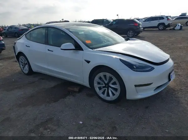 5YJ3E1EA3MF920833 2021 TESLA MODEL 3 - Image 1