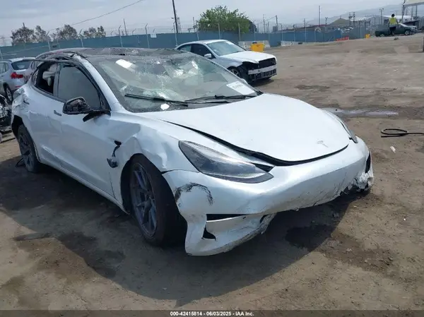5YJ3E1EA3MF921206 2021 TESLA MODEL 3 - Image 1