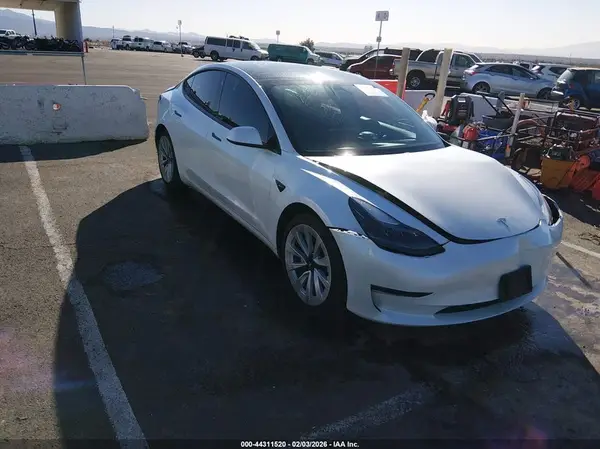 5YJ3E1EA3MF921996 2021 TESLA MODEL 3 - Image 1
