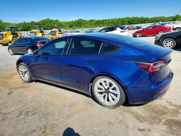 5YJ3E1EA3MF922078 2021 TESLA MODEL 3 - Image 2