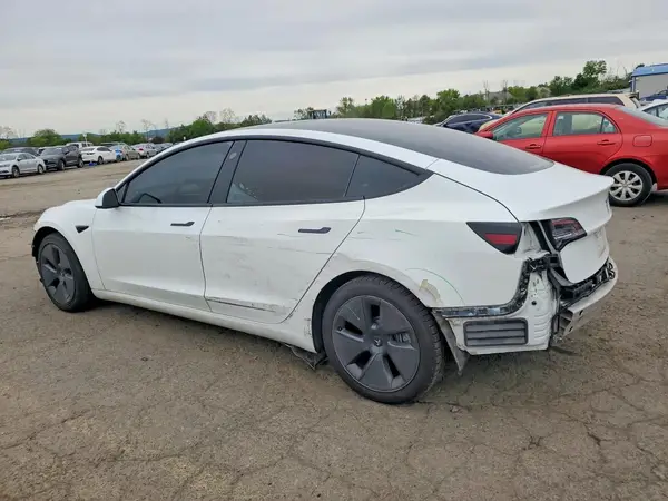 5YJ3E1EA3MF923473 2021 TESLA MODEL 3 - Image 2