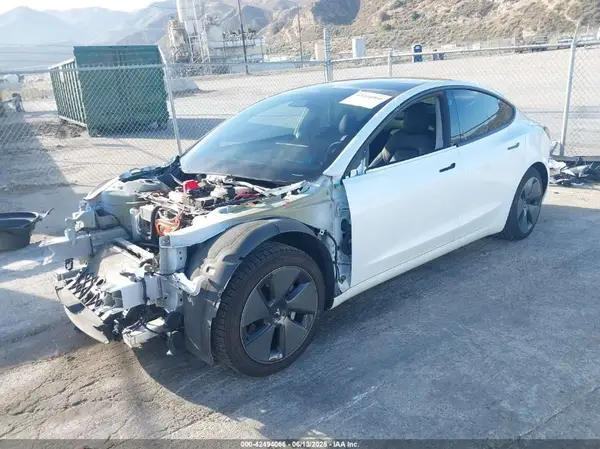 5YJ3E1EA3MF923537 2021 TESLA MODEL 3 - Image 2