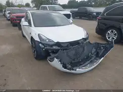 5YJ3E1EA3MF962600 2021 TESLA MODEL 3